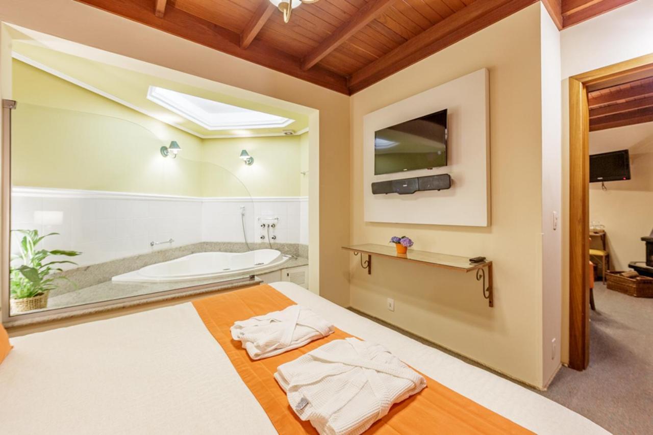 Hotel Pousada Le Chateau Γκραμάντο Εξωτερικό φωτογραφία